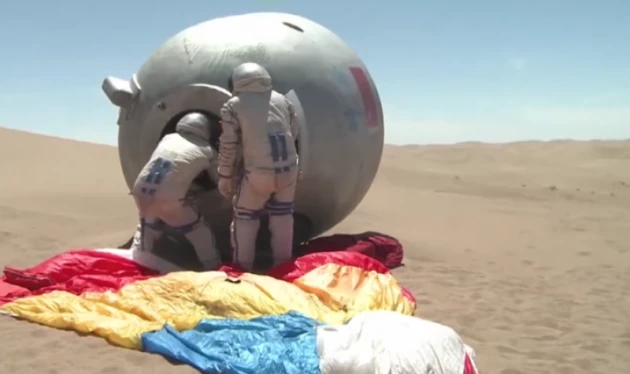 Η μάχη επιβίωσης των αστροναυτών στην έρημο – Στα πλαίσια άσκησης (Βίντεο)